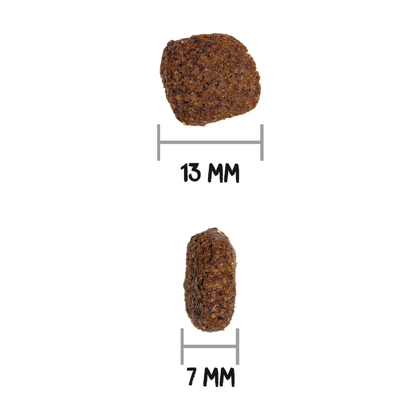 Tamaño de la croqueta del pienso Ownat Grain Free Prime Senior Chicken & Turkey: 10 mm de ancho, 13 mm de alto y 7 mm de grosor, diseñada para facilitar la masticación y proteger la salud bucodental en perros senior.