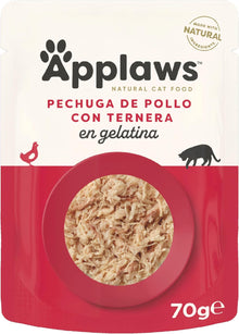 Envase individual de comida húmeda para gatos, con la receta de pollo y ternera en gelatina.