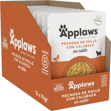 Caja con doce raciones individuales de comida húmeda para gatos