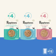 Tres sobres Applaws de filete de atún en caldo para gatos sabores anchoa y algas marinas, besugo y gambas, pack variado de 12 unidades.