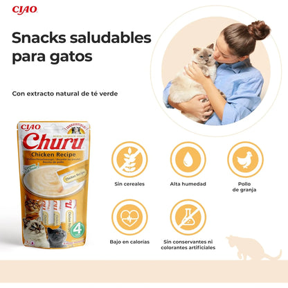Mujer abrazando a un gato junto al paquete de Churu de pollo y cinco iconos sobre fondo blanco