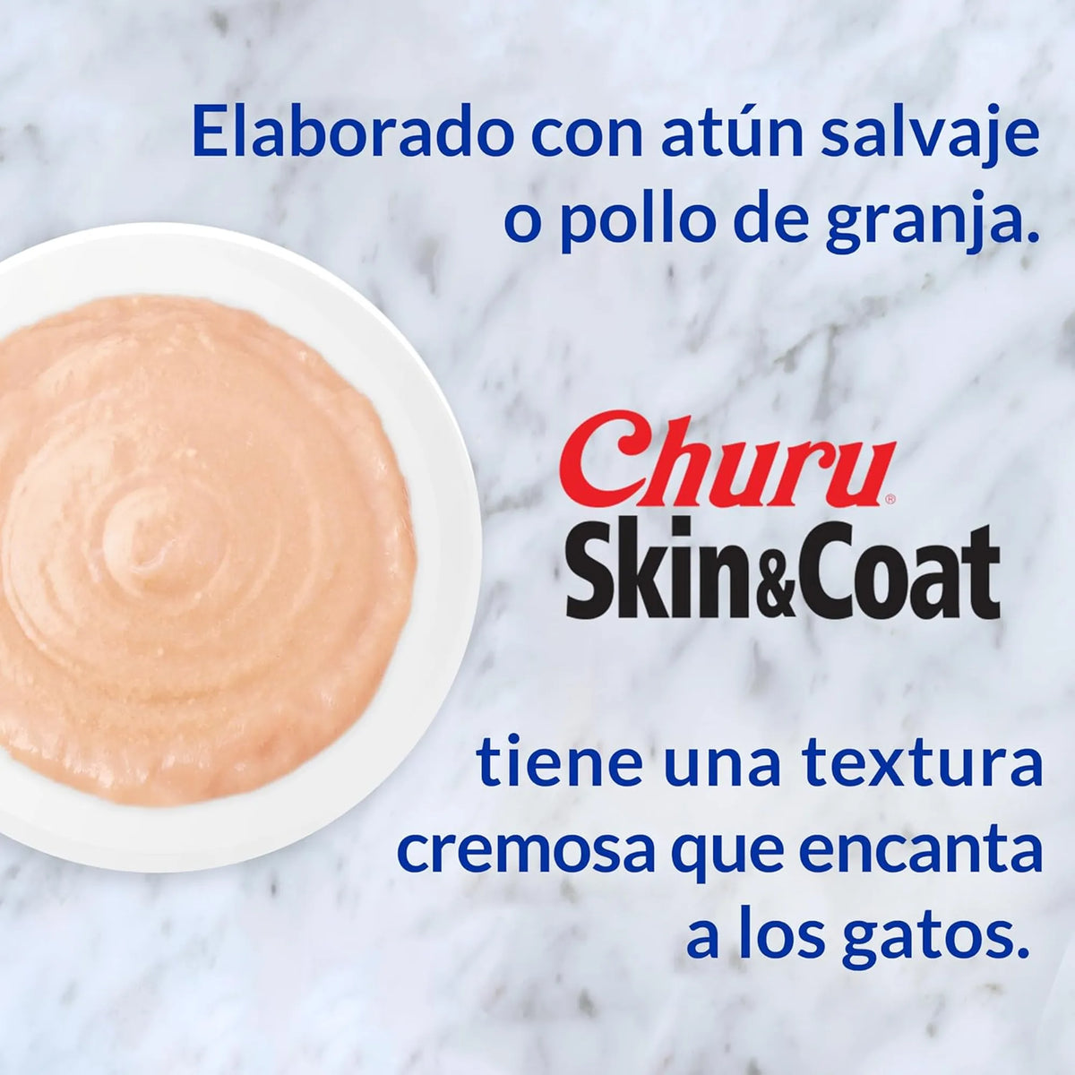 Plato blanco con crema sobre una superficie de mármol, con el logotipo de Churu Skin & Coat