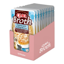 Caja expositora abierta, llena de bolsas de Ciao Broth de pollo con vieira