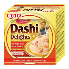 Estuche de cartón de Dashi Delights de pollo con atún y salmón en tarrina