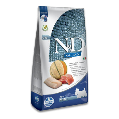 Saco de pienso Farmina N&D Ocean salmón y bacalao para perros adultos de razas pequeñas