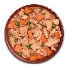 Plato con el guiso Real Food de pollo de Alpha Spirit, servido en su salsa