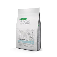 Saco de 1,5 kg de pienso Nature's Protection para gatos de pelo blanco con arenque y sin cereales