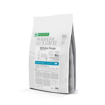 Saco de 10 kg de pienso Nature's Protection para perros de pelo blanco con pescado blanco y sin cereales