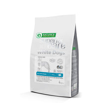 Saco de 4 kg de pienso Nature's Protection para perros de pelo blanco con pescado blanco y sin cereales
