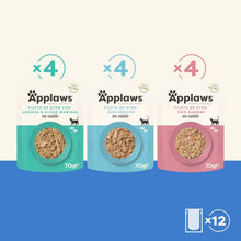 Tres sobres Applaws de filete de atún en caldo para gatos sabores anchoa y algas marinas, besugo y gambas, pack variado de 12 unidades.