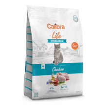 Envase del pienso Calibra Life para gatos esterilizados con pollo, receta Cat Life Sterilised Chicken