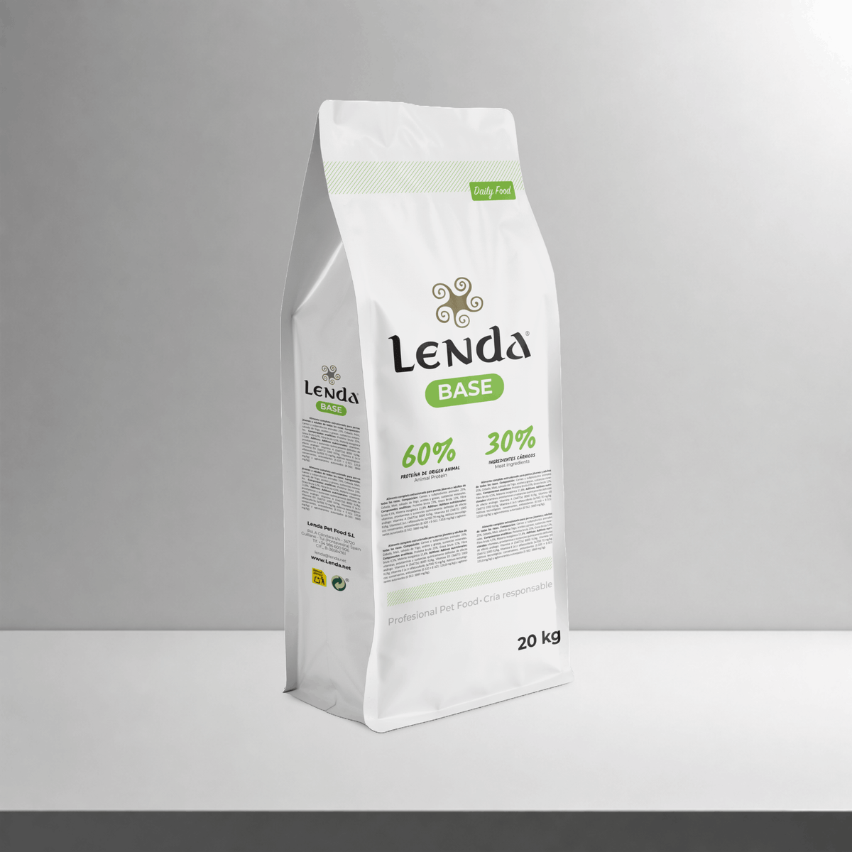 Saco de 20 kg del pienso Lenda Base para perros, EAN 8435578210094