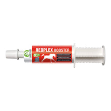 Jeringa oral de 60 ml de Redplex Booster Audevard para caballos sobre fondo blanco