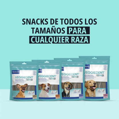 Las cuatro tallas de Veggiedent FR3SH Virbac — XS S M y L — sobre fondo turquesa con un perro de raza distinta en cada bolsa y texto Snacks de todos los tamaños para cualquier raza